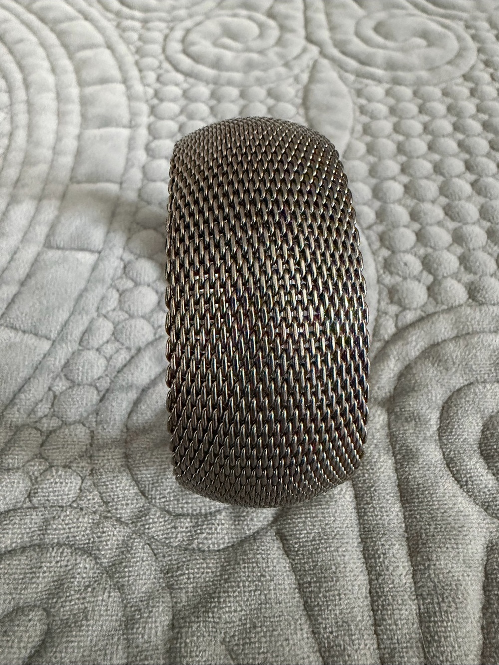 Flexible woven mesh bangle bracelet with a gunmetal finish
